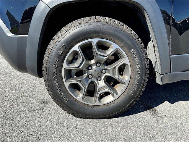 used 2022 Jeep Cherokee car, priced at $25,698