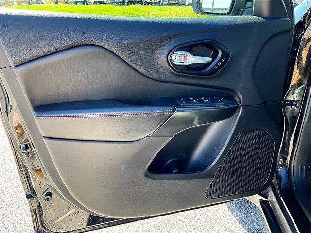 used 2022 Jeep Cherokee car, priced at $25,698