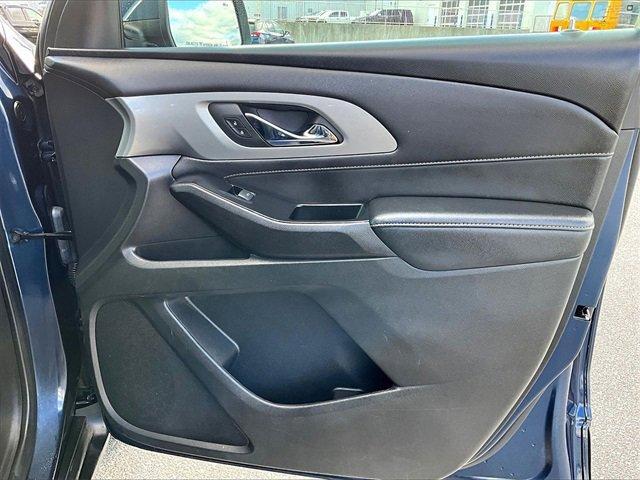 used 2023 Chevrolet Traverse car, priced at $31,345