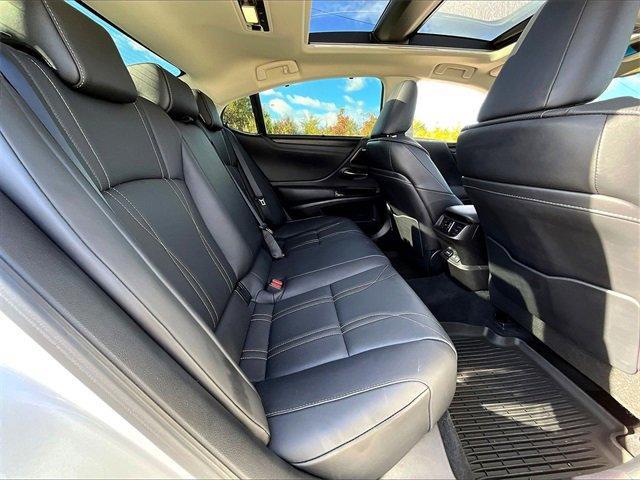 used 2024 Lexus ES 350 car, priced at $48,905