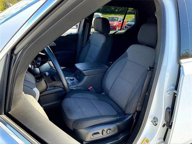 used 2023 Chevrolet Traverse car, priced at $30,988