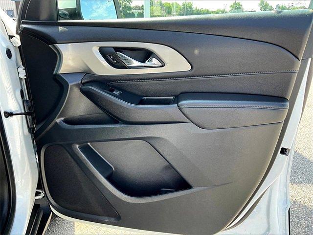 used 2023 Chevrolet Traverse car, priced at $33,314