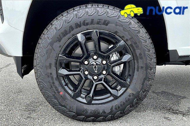 new 2025 Chevrolet Colorado car, priced at $52,155
