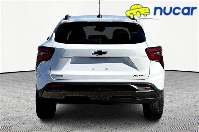 new 2025 Chevrolet Trax car, priced at $26,625