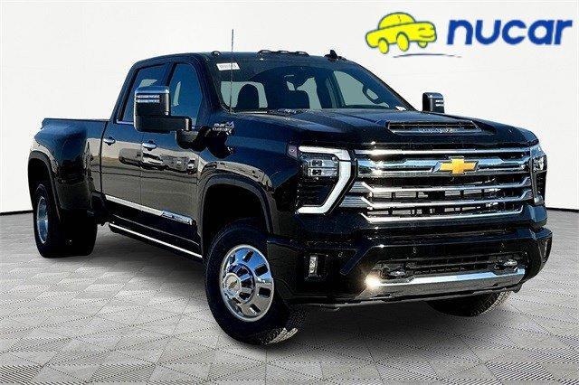 new 2025 Chevrolet Silverado 3500 car, priced at $92,265