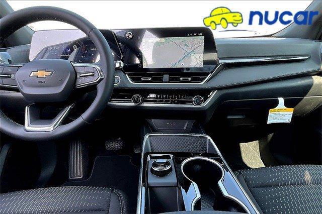 new 2026 Chevrolet Equinox car, priced at $32,530