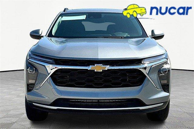 new 2025 Chevrolet Trax car, priced at $25,670