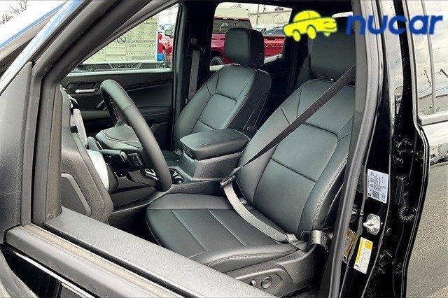 new 2025 Chevrolet Colorado car, priced at $45,400