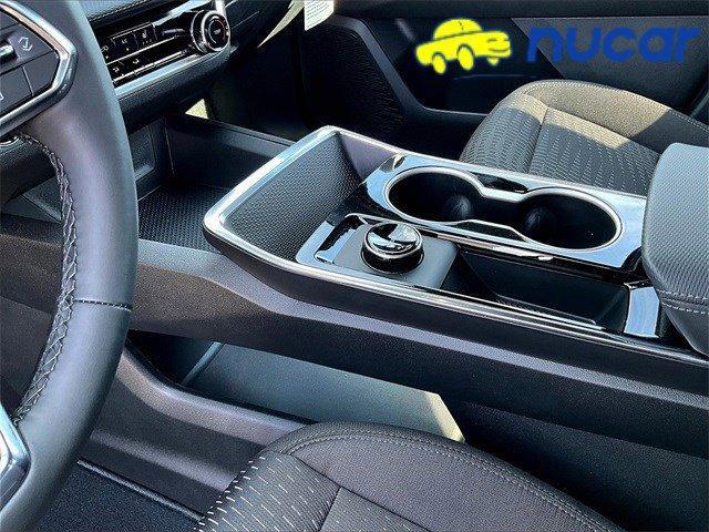 new 2026 Chevrolet Equinox car, priced at $30,275