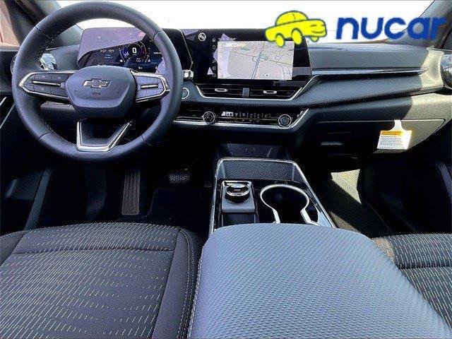 new 2026 Chevrolet Equinox car, priced at $30,275