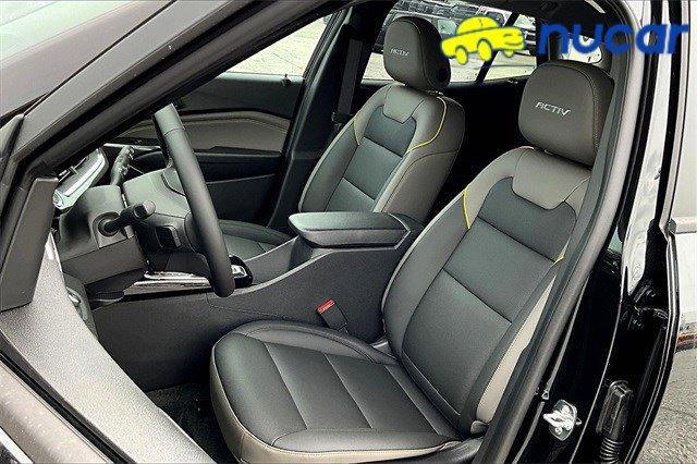 new 2025 Chevrolet Trax car, priced at $26,875