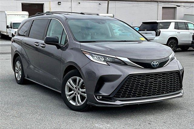 used 2022 Toyota Sienna car, priced at $43,989