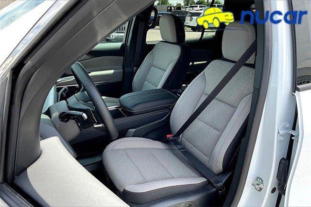 new 2025 Chevrolet Traverse car, priced at $47,830
