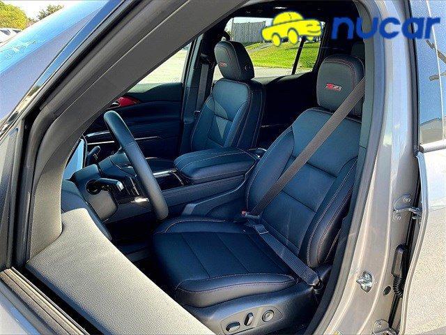 new 2026 Chevrolet Traverse car, priced at $55,105