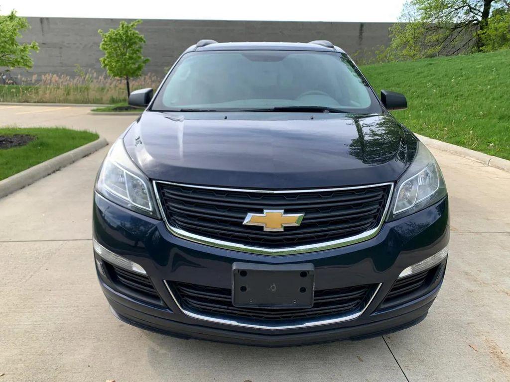 used 2015 Chevrolet Traverse car, priced at $5,700