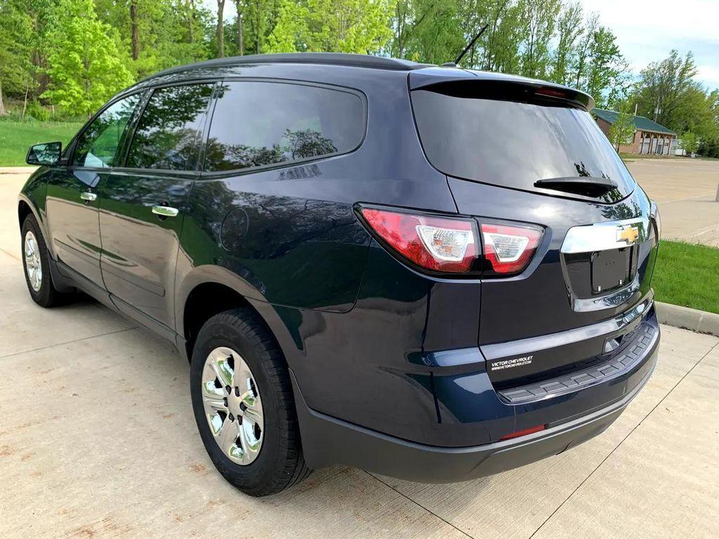 used 2015 Chevrolet Traverse car, priced at $5,700