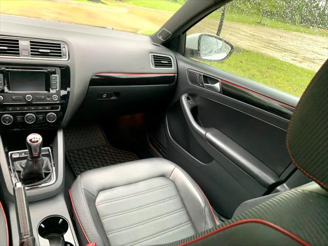 used 2015 Volkswagen Jetta car, priced at $9,200