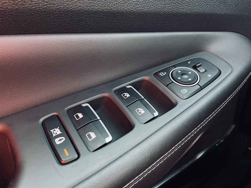 used 2019 Hyundai Santa Fe car, priced at $21,429