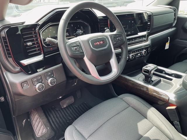 new 2025 GMC Sierra 1500 car, priced at $48,220