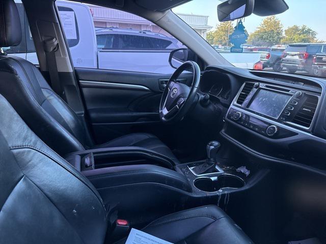 used 2019 Toyota Highlander car, priced at $23,645
