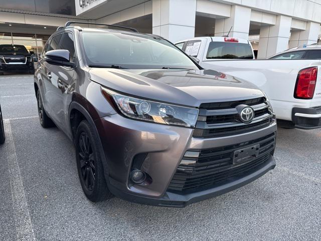used 2019 Toyota Highlander car, priced at $23,645