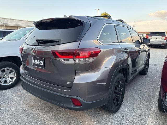 used 2019 Toyota Highlander car, priced at $23,645