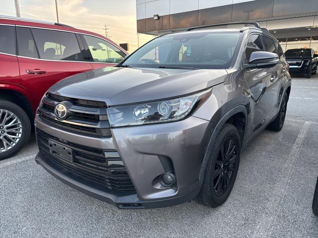 used 2019 Toyota Highlander car, priced at $23,645