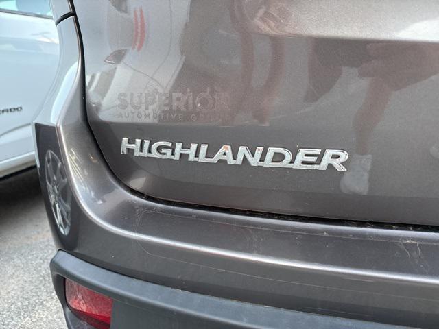 used 2019 Toyota Highlander car, priced at $23,645