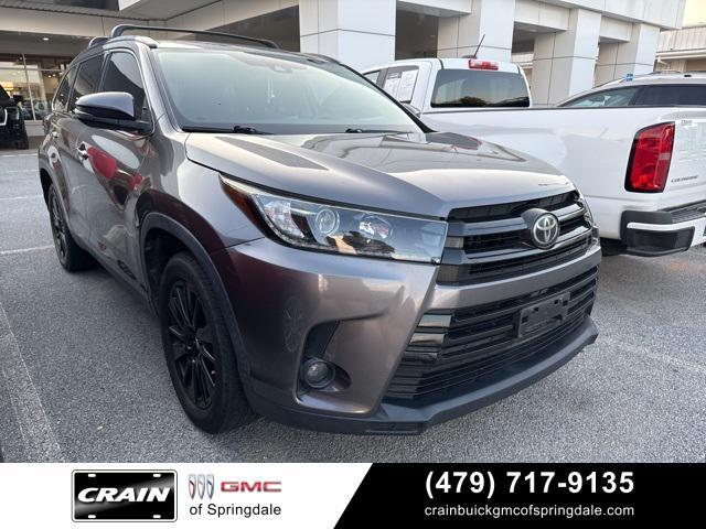 used 2019 Toyota Highlander car, priced at $23,645