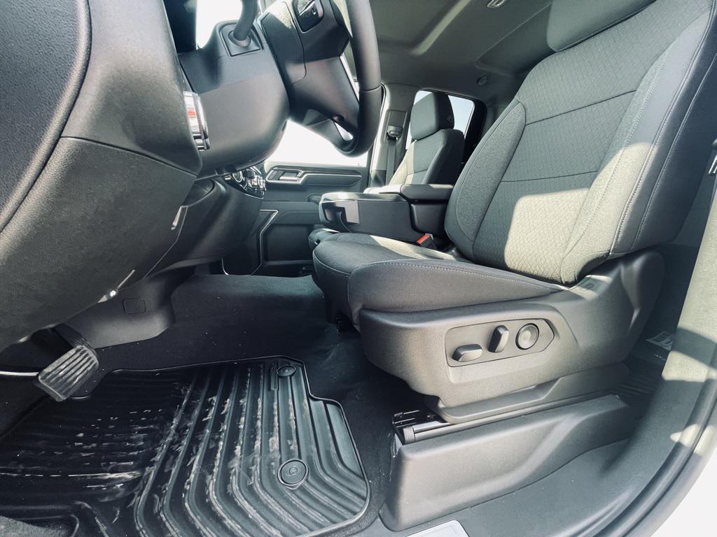 new 2026 GMC Sierra 1500 car, priced at $47,530