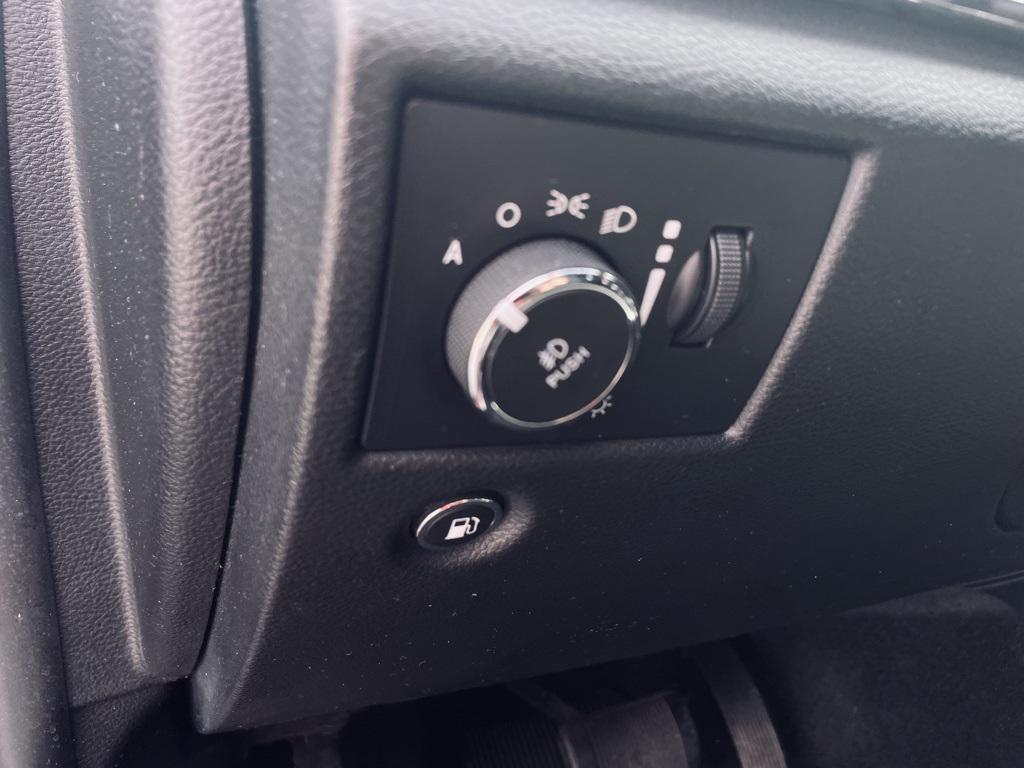 used 2018 Jeep Grand Cherokee car, priced at $22,398