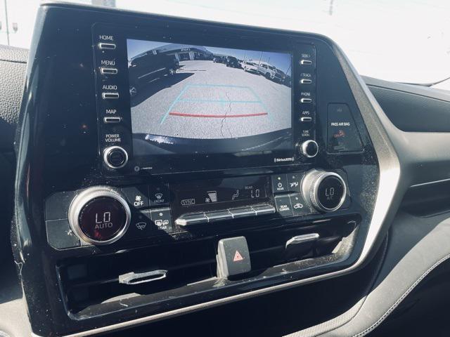 used 2022 Toyota Highlander car, priced at $34,371