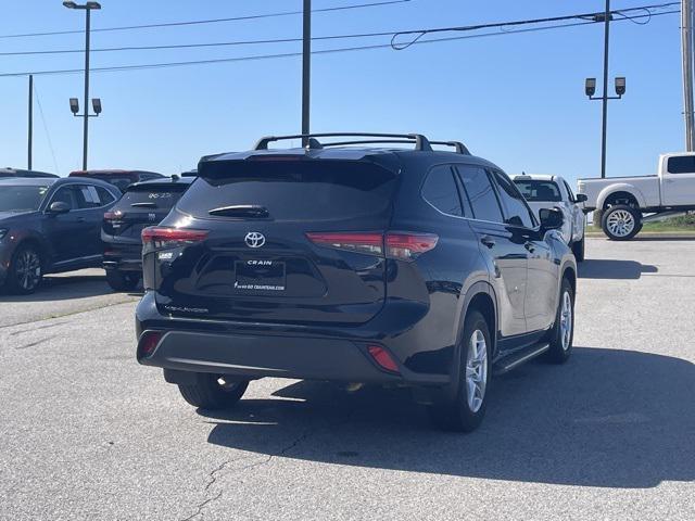 used 2022 Toyota Highlander car, priced at $34,371
