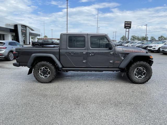 used 2022 Jeep Gladiator car, priced at $40,500