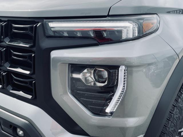 new 2025 GMC Canyon car, priced at $45,612