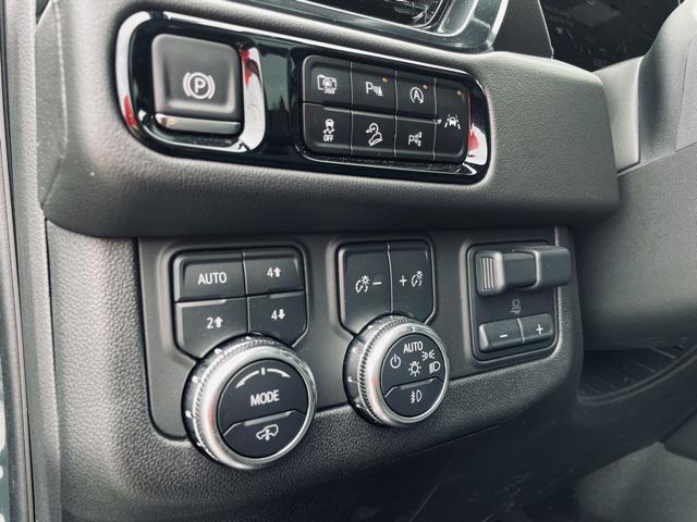 used 2025 GMC Yukon XL car, priced at $91,498