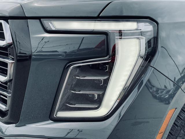 used 2025 GMC Yukon XL car, priced at $91,498