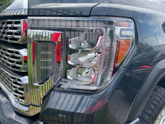 used 2022 GMC Sierra 2500 car, priced at $52,473