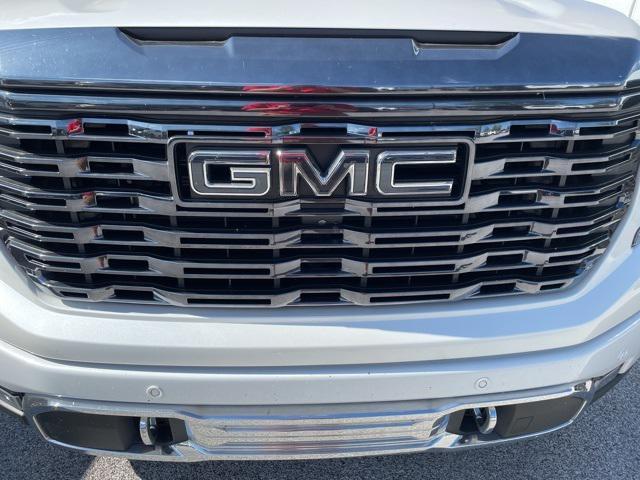 used 2023 GMC Sierra 1500 car, priced at $54,498
