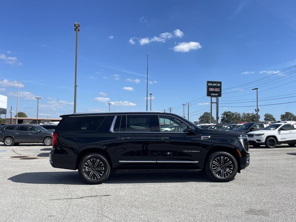 new 2025 GMC Yukon XL car, priced at $73,546
