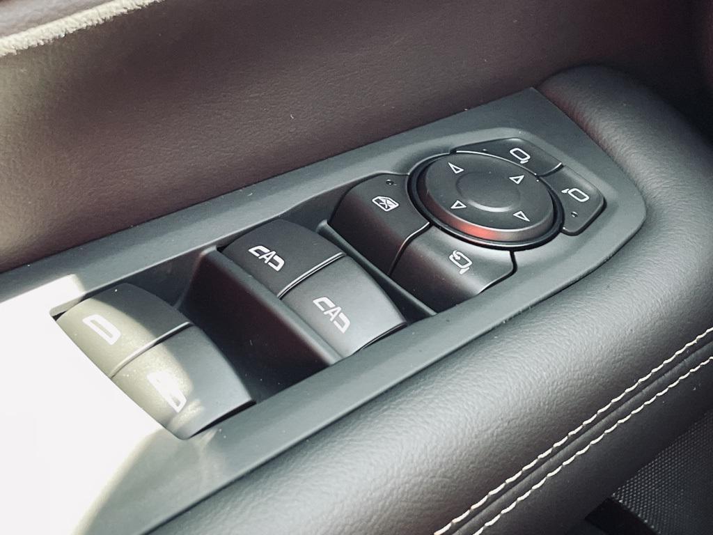 new 2025 GMC Yukon XL car, priced at $73,546