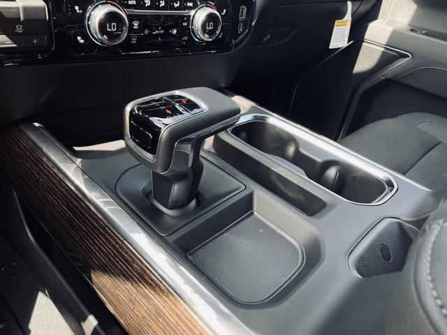 new 2025 GMC Sierra 1500 car, priced at $47,725