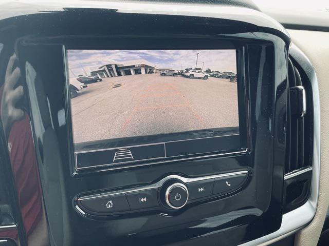 used 2022 Chevrolet Traverse car, priced at $22,725