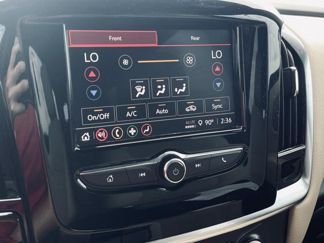 used 2022 Chevrolet Traverse car, priced at $22,725