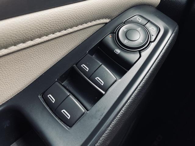 used 2022 Chevrolet Traverse car, priced at $22,725