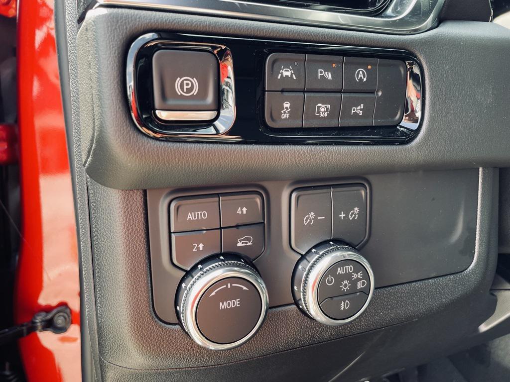 new 2025 GMC Yukon XL car, priced at $76,930