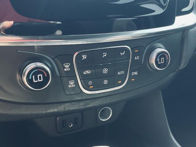 used 2023 Chevrolet Traverse car, priced at $29,438