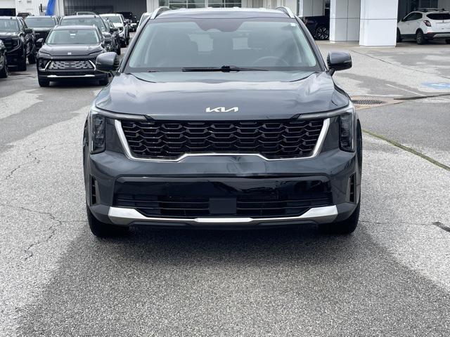 used 2025 Kia Sorento car, priced at $30,999