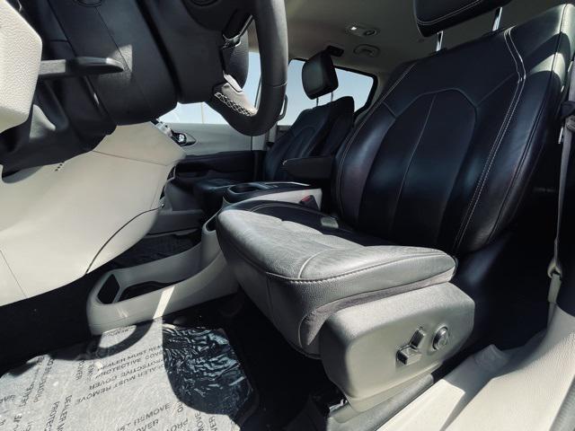 used 2022 Chrysler Pacifica car, priced at $20,964