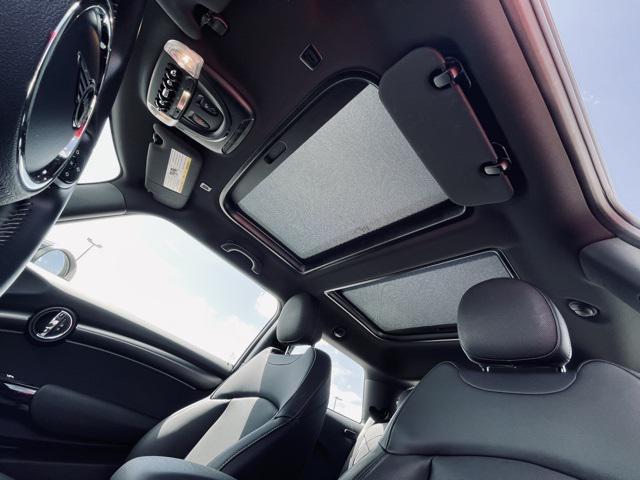 used 2022 MINI Hardtop car, priced at $23,750